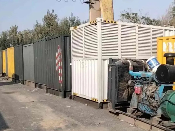 永川200KW柴油发电机机组每小时油耗是多少?